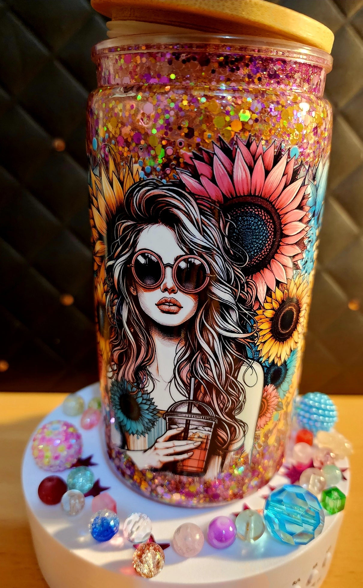 SNOWGLOBE TUMBER - Tattoo Girl surrounded by flowers