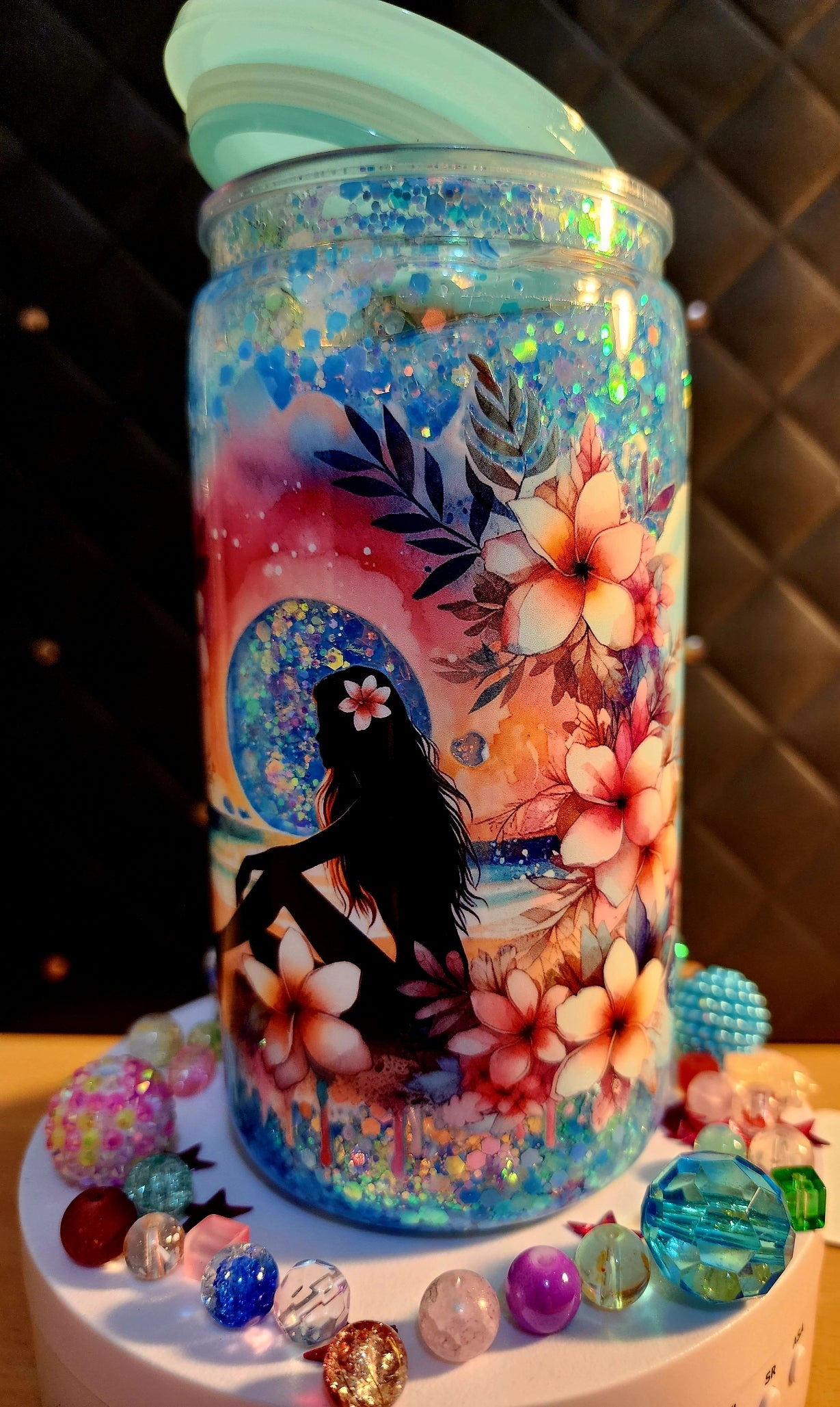 SNOWGLOBE TUMBER - Girl sitting on beach surrounded by flowers (acrylic)