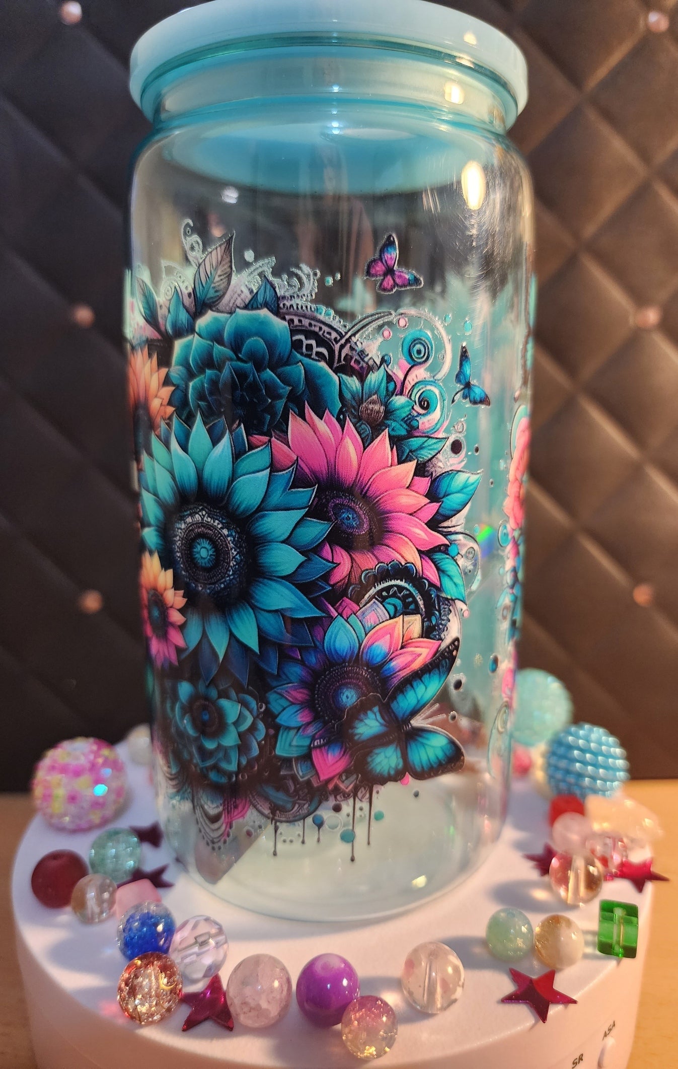TUMBLER - Tattoo girl sitting among blue and pink flowers