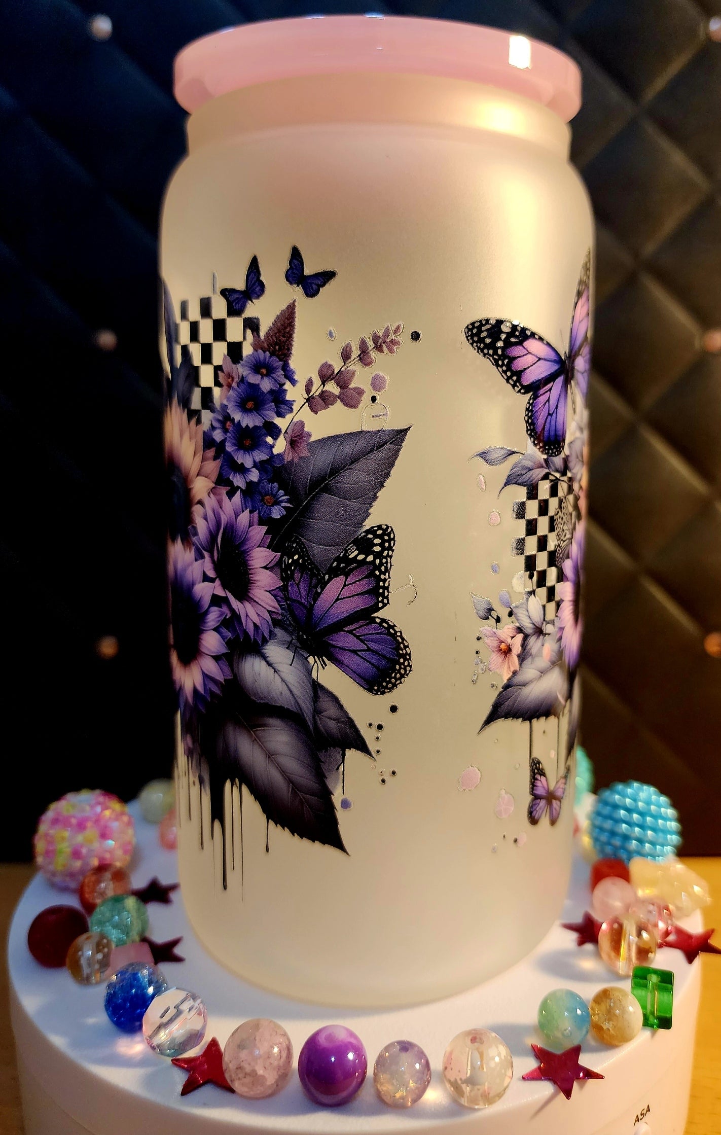 TUMBLER - Purple flowers and butterflies (pink glass)